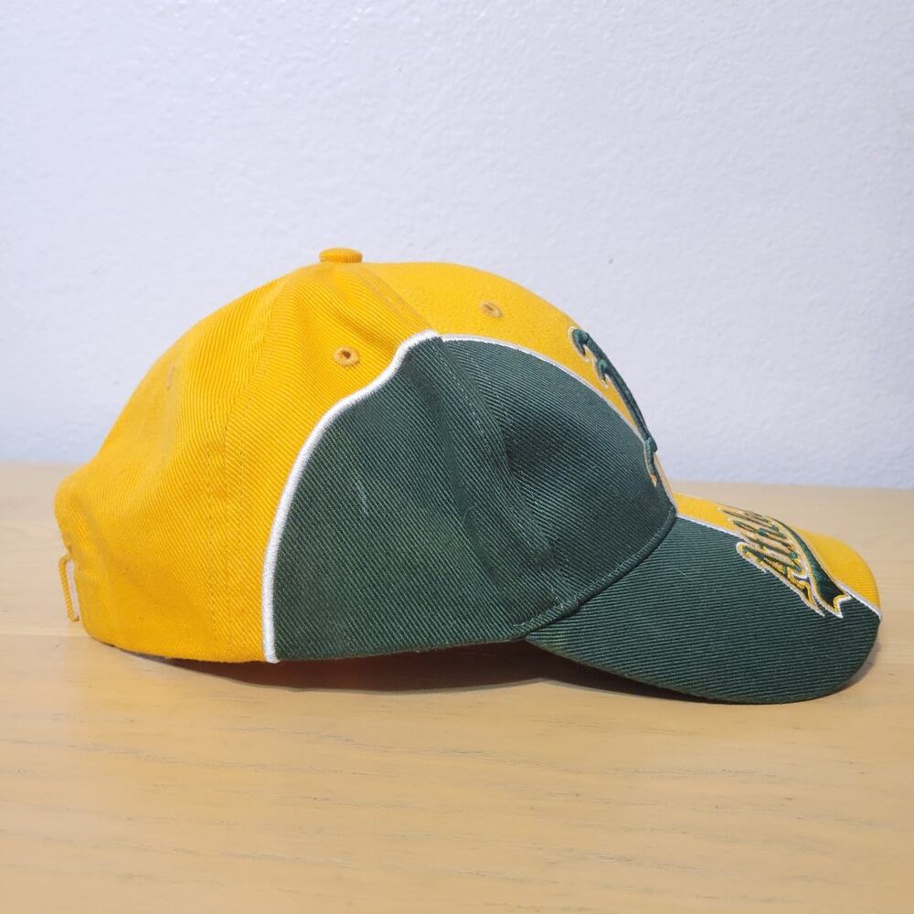 Vintage Oakland Athletics Snapback Hat Rare Embroidered Brim Genuine MLB Merch - Picture 5 of 11